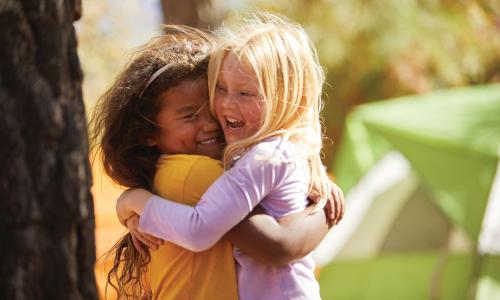 2 girls hugging