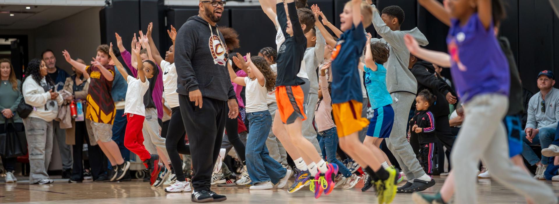 kids practicing basketball